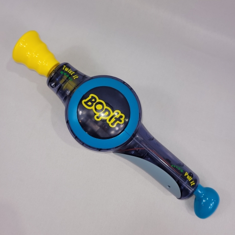 Bop It 2002 Electronic Game by Hasbro C8