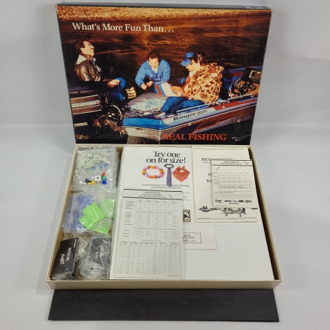Real Fishing Vintage 1988 Board Game by Real Games C8
