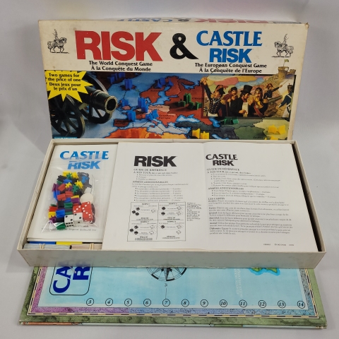 Risk & Castle Risk Vintage 1992 Game by Parker Brothers C7