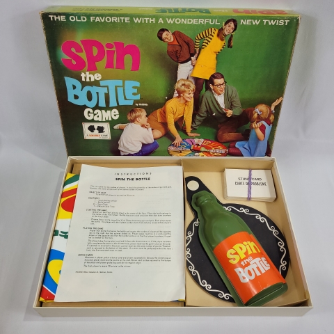 Spin the Bottle Vintage 1968 Game by Hasbro C7