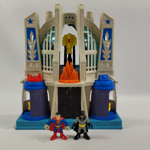 Imaginext DC Super Friends Hall of Justice by Fisher-Price C8