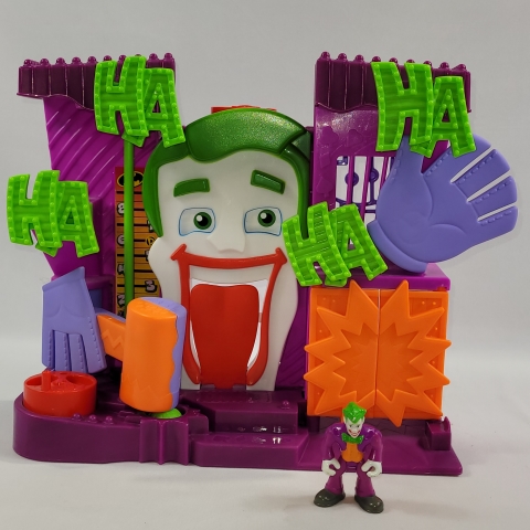 Imaginext DC Super Friends Joker's Fun House by Fisher-Price C8
