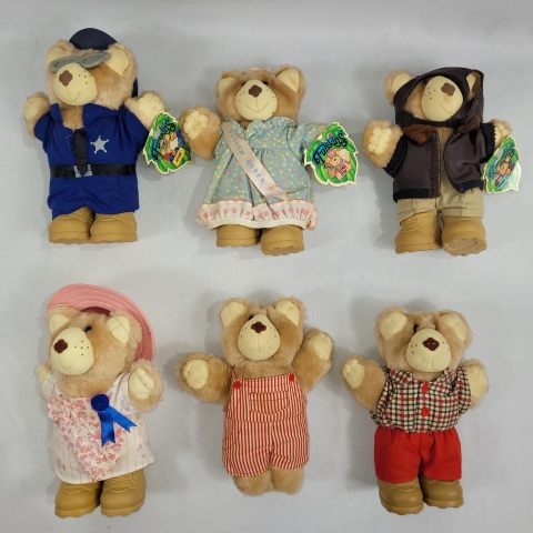 Furskins 1988 Vintage 7" Plush Bear Set by Coleco C8