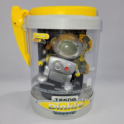 Tekno Dinkie Suki Kie Girl-Bot Electronic Toy Manley Toy Quest
